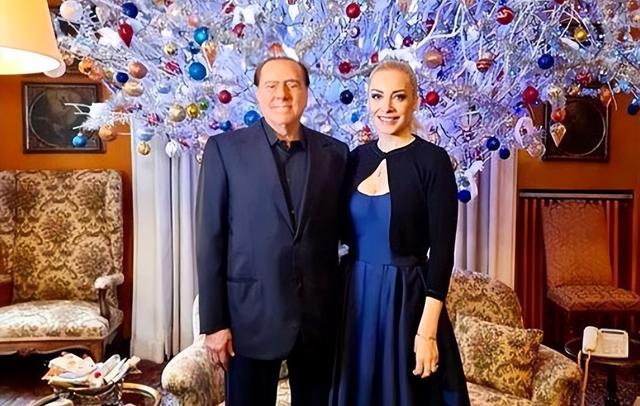 意大利的前总理是谁（86岁的意大利前总理）(10)