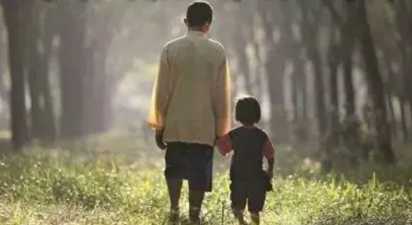 父爱如山的句子,关于父爱的优美句子开头和结尾图3