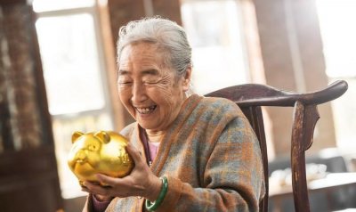 ​没有感情的婚姻，击溃了多少没钱的中年夫妻