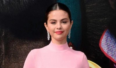 ​赛琳娜:才华横溢的璀璨之星