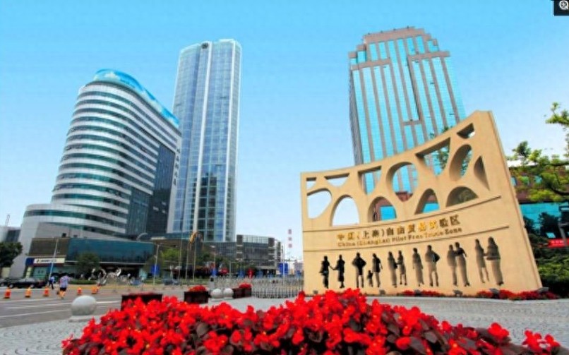 中国这十二个超级工程，每一个都耗资千亿，还有三个超过一万亿