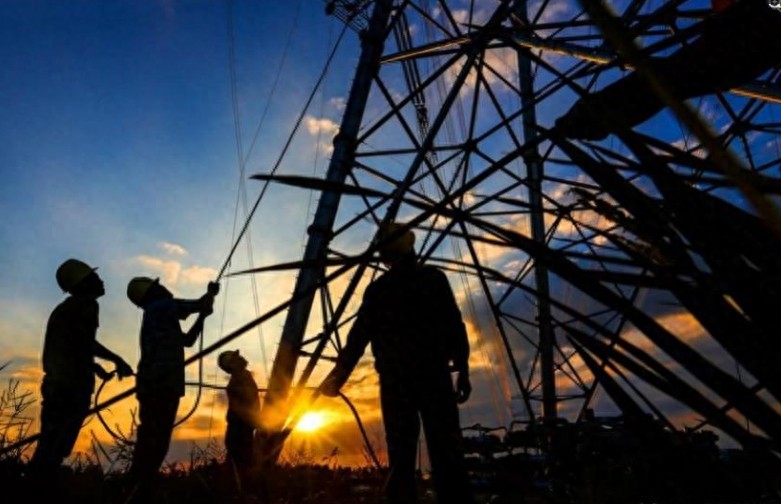 中国这十二个超级工程，每一个都耗资千亿，还有三个超过一万亿