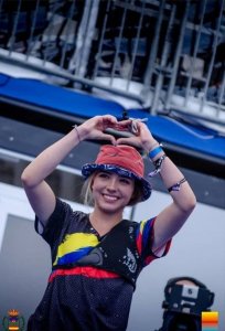 ​美翻了！哥伦比亚小姐姐一箭穿心，实力与颜值并存，爱了