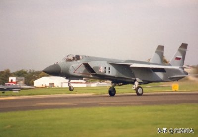 ​不给拨款就自费研发 空有一身绝技却生不逢时的雅克141战斗机