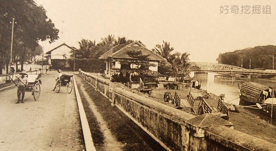 1922年的越南西贡，看上去非常西化，也非常富裕