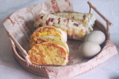 ​煎馒头片不要只会裹蛋液，记得多加这1步，煎出来外酥里软不吸油