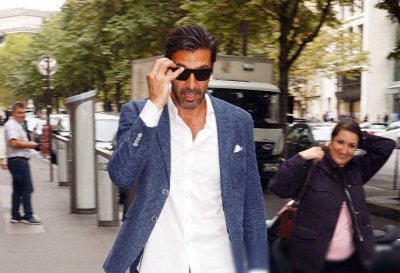 ​布冯：退役生活有些无聊 高兴能接替维亚利在国家队的工作