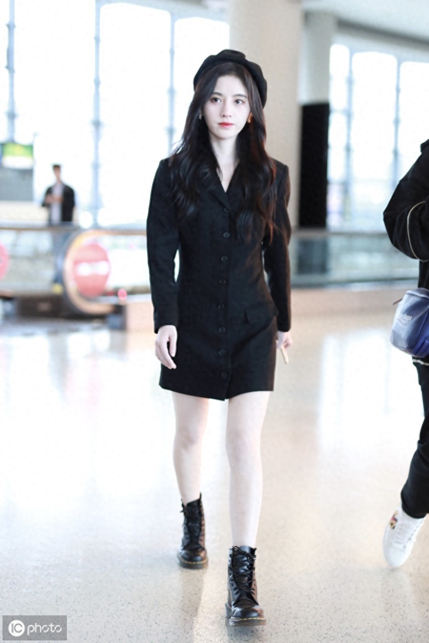 贝雷帽风潮正式回归,戴上就是18岁少女,鞠婧祎也忍不住赶时髦