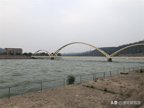 河南省 济源市 黄河小浪底水利枢纽风景区