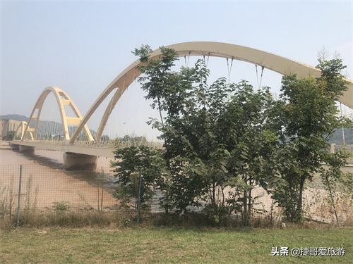 河南省 济源市 黄河小浪底水利枢纽风景区