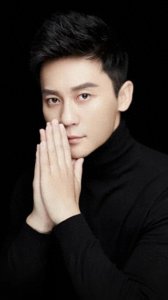 ​李晨：从荧幕硬汉到多栖艺人的蜕变