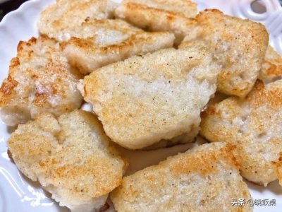 ​1根萝卜，1碗粉，教你做外焦里嫩的萝卜糕，咸香入味，零失误