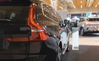 ​50万豪车配“山寨”音响，4S店是自毁长城 |新京报快评