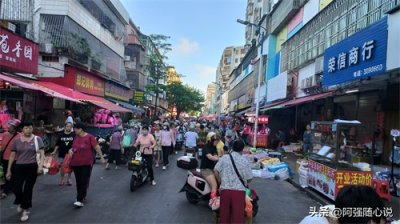 ​小镇的繁华到衰败——