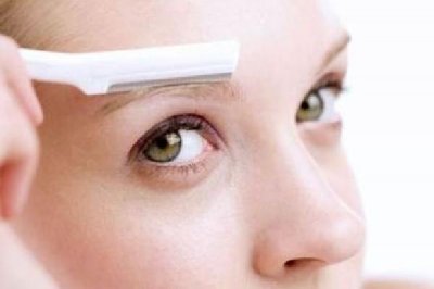​刮眉毛后有点痛怎么办 刮眉毛后怎么护理