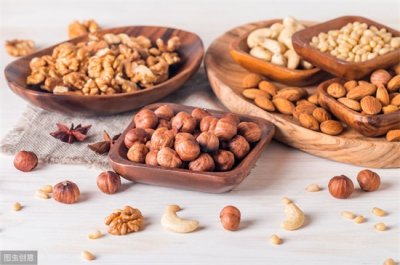 ​核桃仁的功效 每天三四个，至少有3大健康功效
