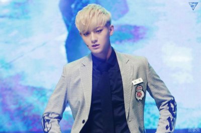 ​黄子韬家里真的很有钱吗 黄子韬家在青岛哪里