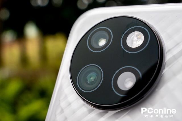 目前最好的几款折叠屏手机（三款热门折叠屏手机）(18)