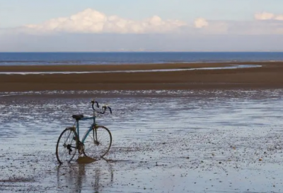 ​关于唯美的句子说说心情:岁月里的你很干净