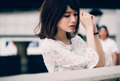 ​带不配被爱的网名女